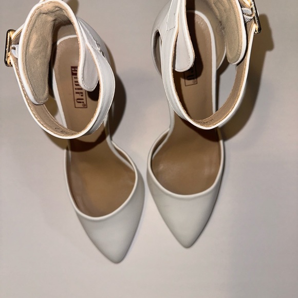 IDIFU White Ankle Strap Heels - Picture 8 of 10